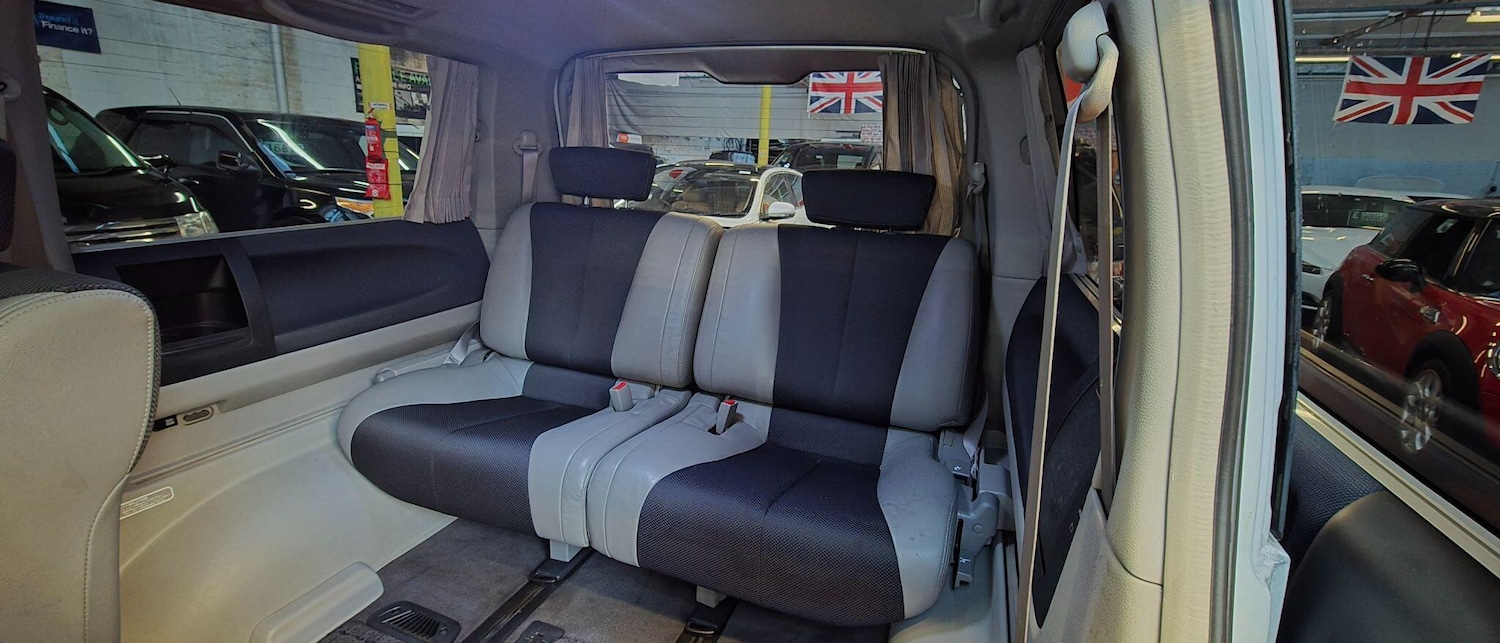 Used Nissan Elgrand 2018 for sale - 76913774: Photo 15