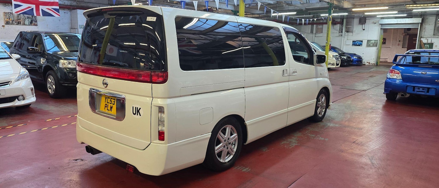 Used Nissan Elgrand 2018 for sale - 76913774: Photo 4