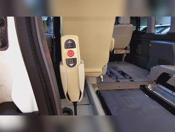 Used Nissan Elgrand 2013 for sale - 75977336: Photo