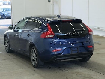 Used Volvo V40 2015 for sale - 78127626: Photo