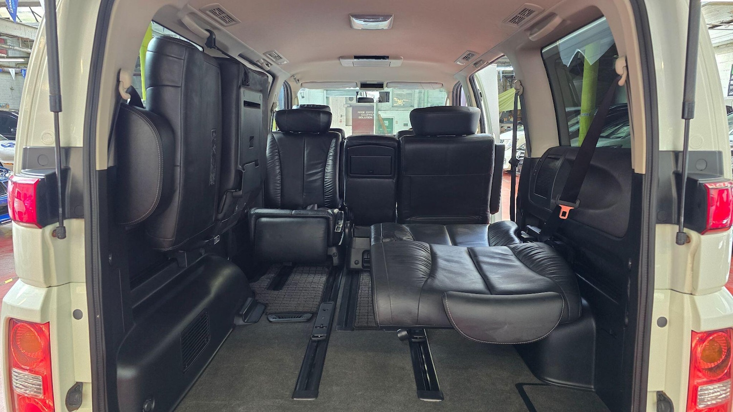 Used Nissan Elgrand 2025 for sale - 78071990: Photo 16