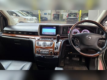 Used Nissan Elgrand 2010 for sale - 78071990: Photo