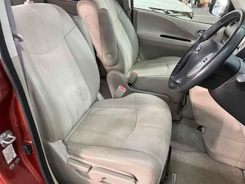 Used Nissan Serena 2015 for sale - 77723489: Photo