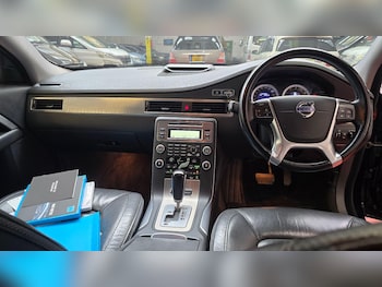 Used Volvo XC70 2010 for sale - 75645649: Photo