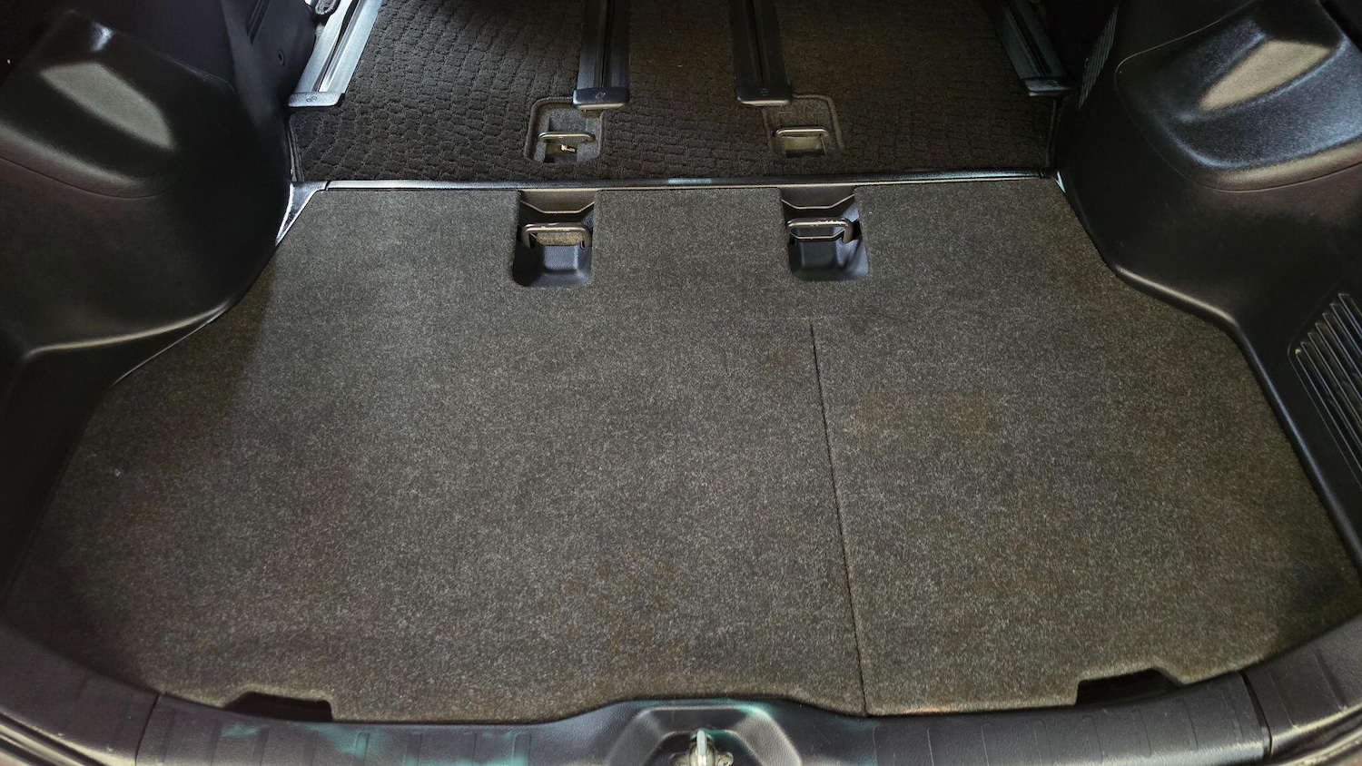 Used Toyota Voxy for sale - 78100088: Photo 22