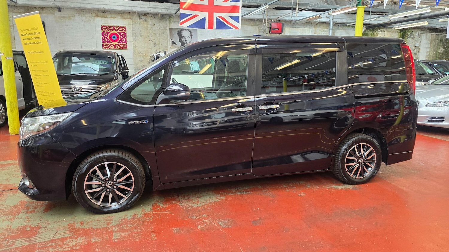 Used Toyota Voxy for sale - 78100088: Photo 31