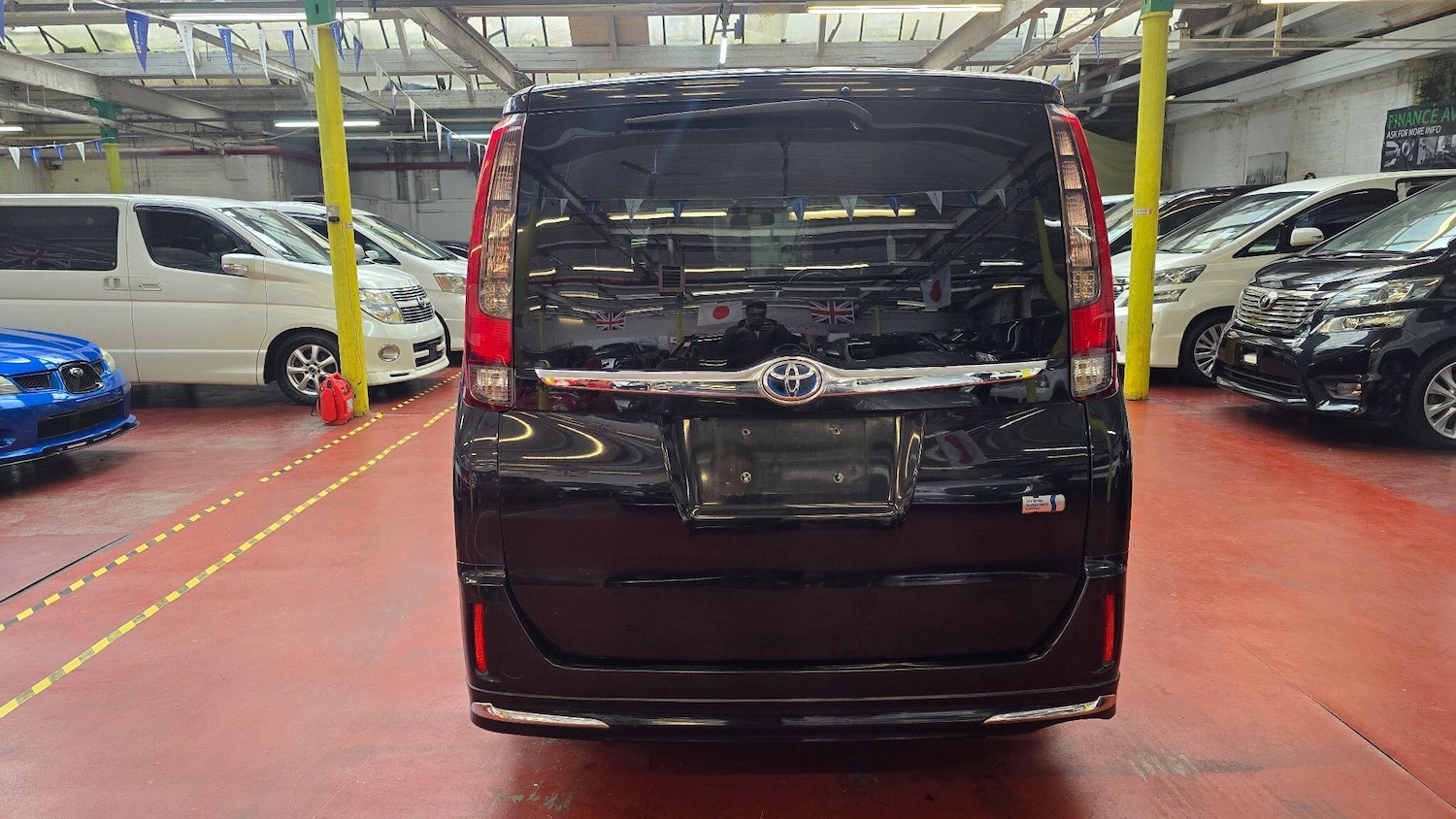 Used Toyota Voxy for sale - 78100088: Photo 34