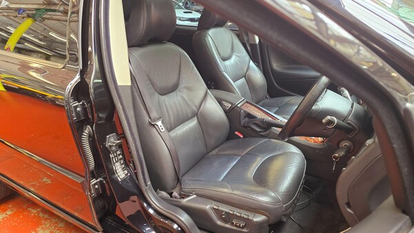 Used Volvo V70 for sale - 74441737: Photo 14