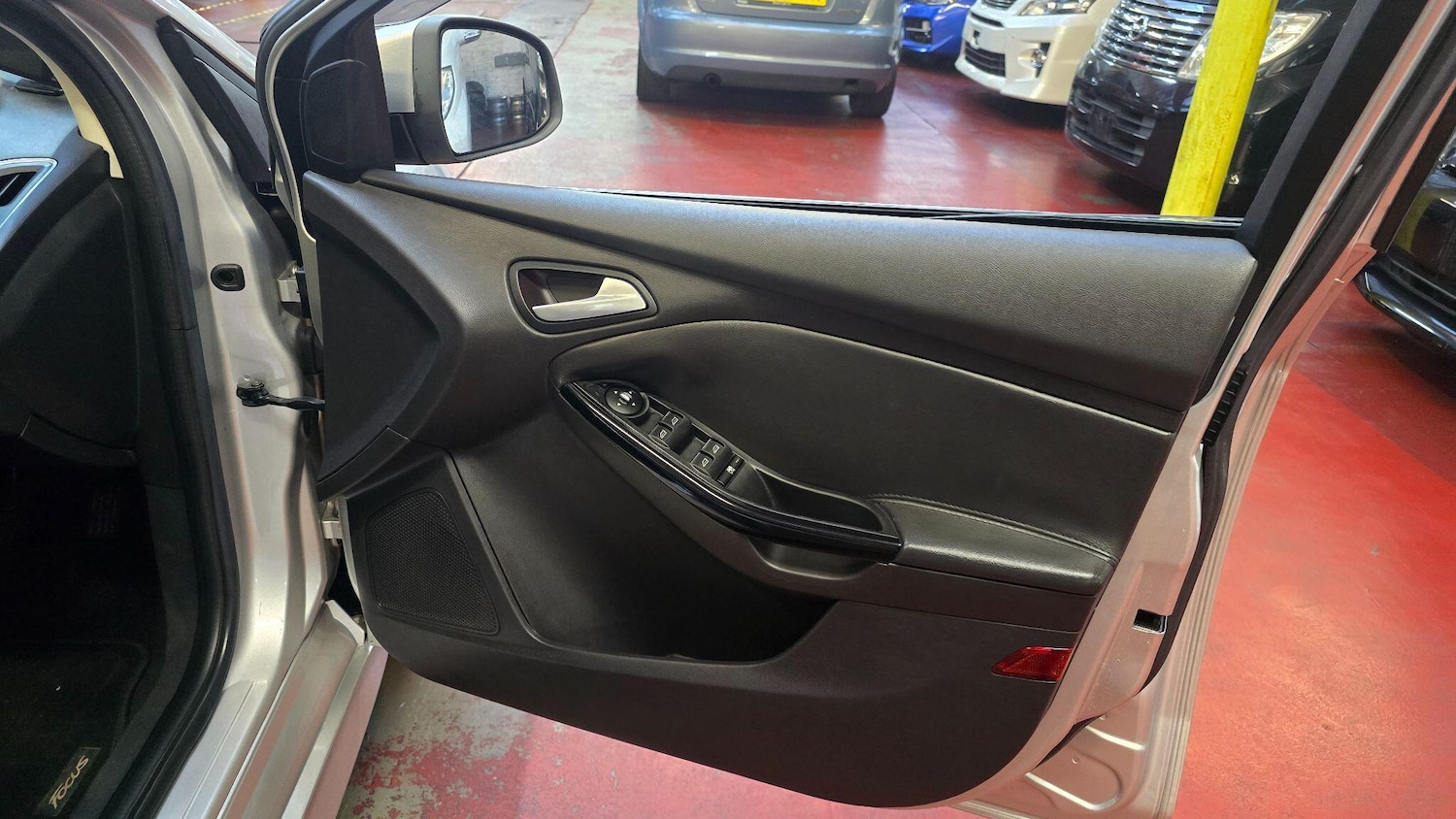 Used Ford Focus for sale - 77254878: Photo 25