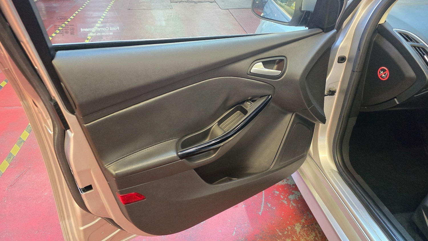 Used Ford Focus for sale - 77254878: Photo 28