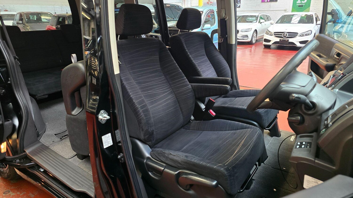 Used Honda Stepwagon 2022 for sale - 77109721: Photo 5