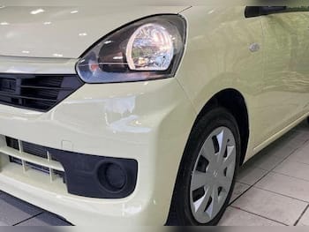 Used Toyota Yaris 2016 for sale - 79750921: Photo