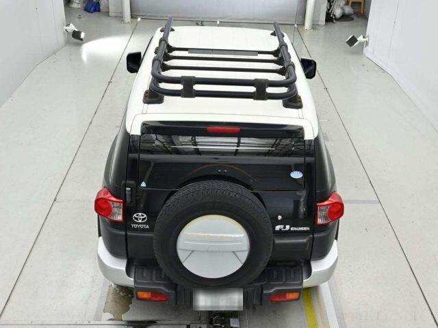 Used Toyota FJ Cruiser for sale - 78101215: Photo 5