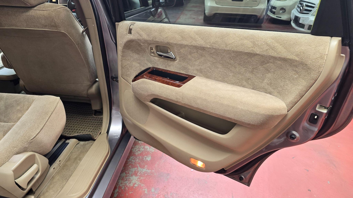 Used Honda Odyssey 2014 for sale - 76988039: Photo 12