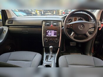 Used Mercedes-Benz B Class 2010 for sale - 76995581: Photo