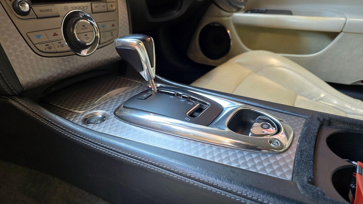 Used Jaguar XKR 2007 for sale - 76743116: Photo 15