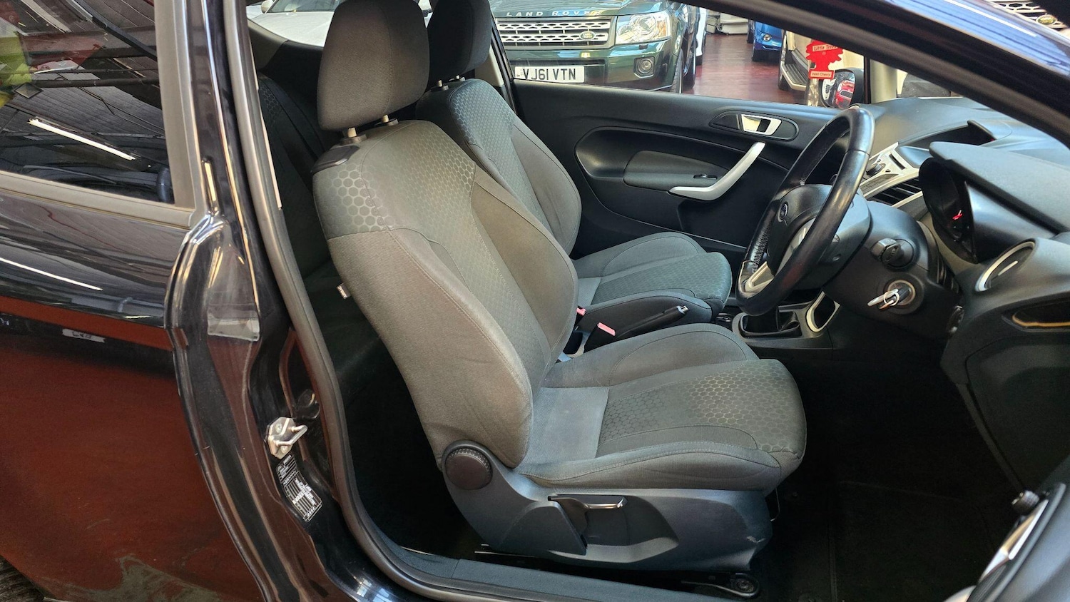 Used Ford Fiesta 2012 for sale - 77108988: Photo 12