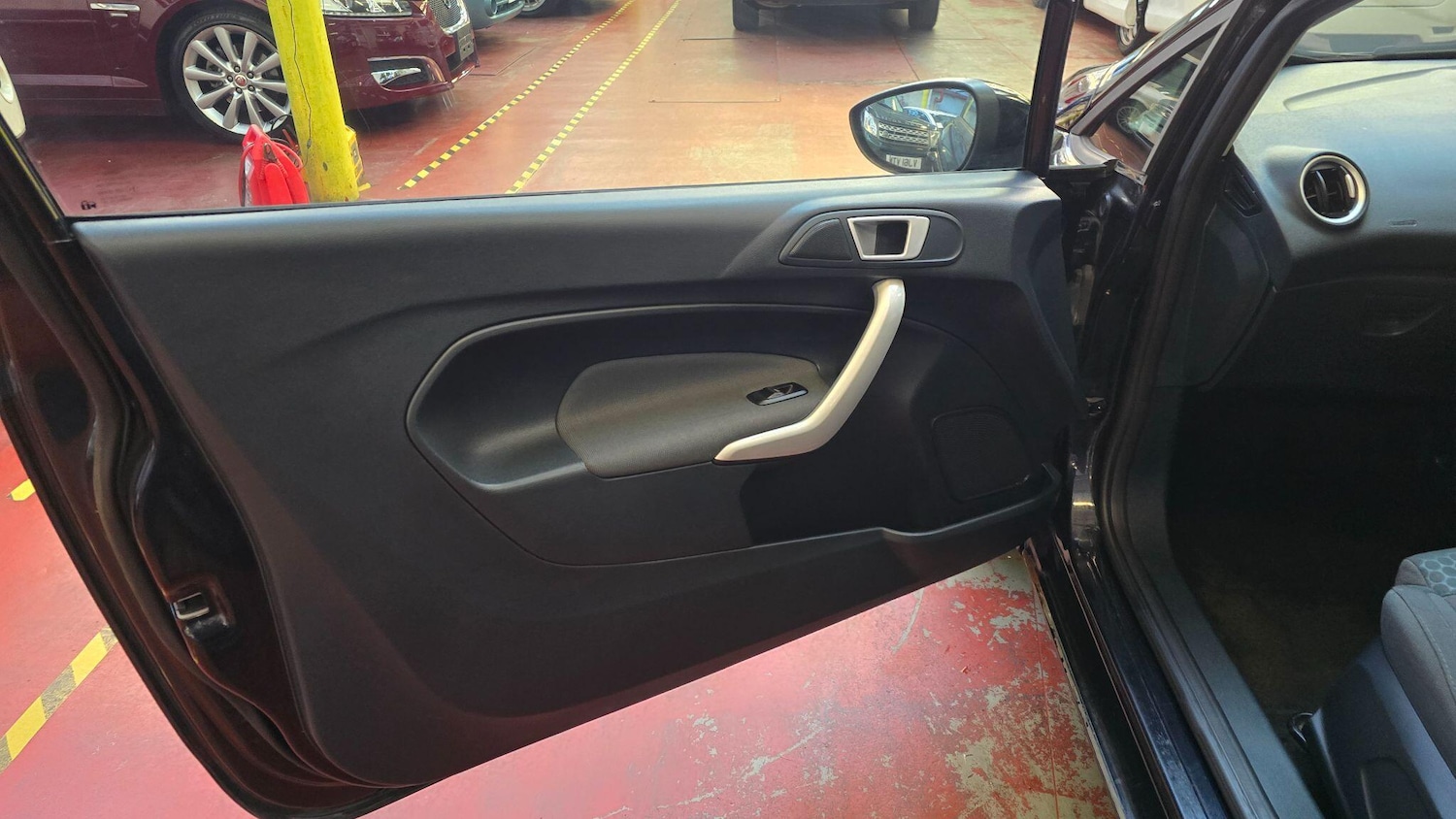 Used Ford Fiesta 2012 for sale - 77108988: Photo 13