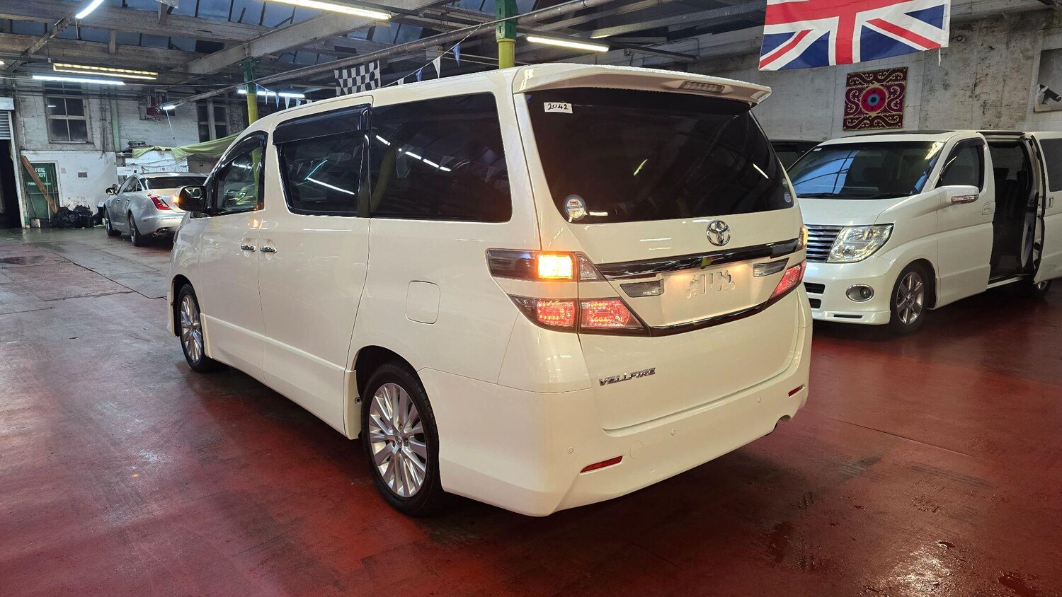 Used Toyota Vellfire for sale - 77478972: Photo 31