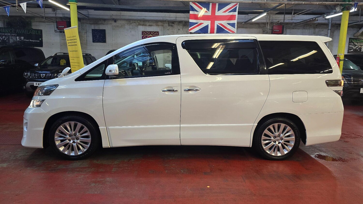 Used Toyota Vellfire for sale - 77478972: Photo 32