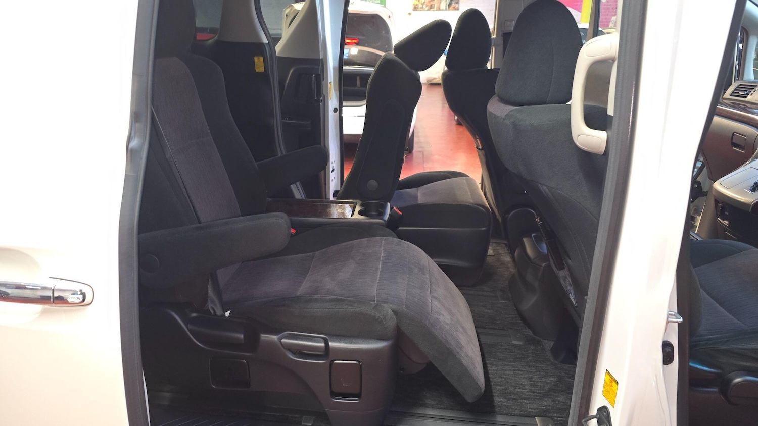 Used Toyota Vellfire for sale - 77478972: Photo 5