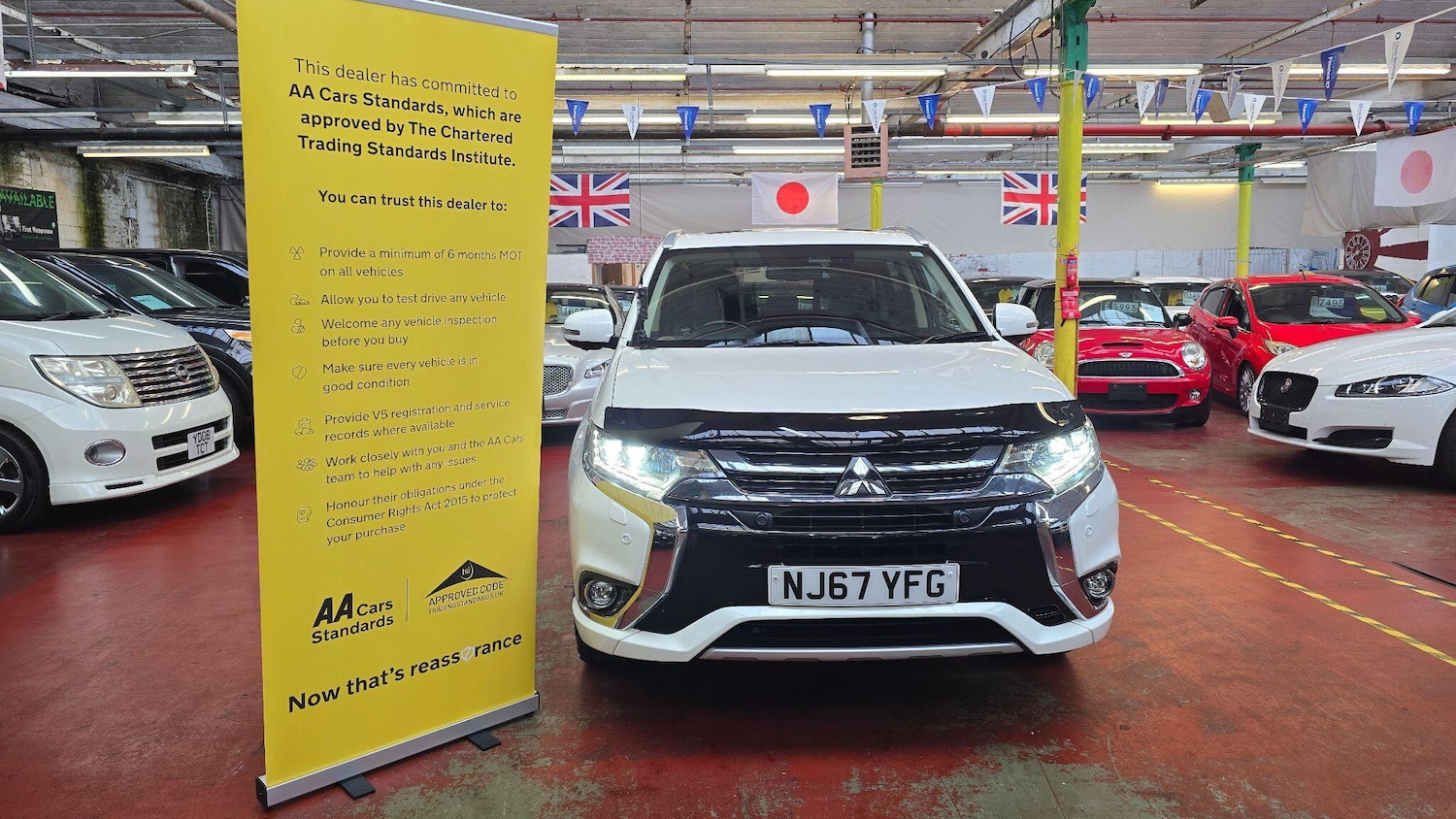 Used Mitsubishi Outlander 2017 for sale - 77695977: Photo 2