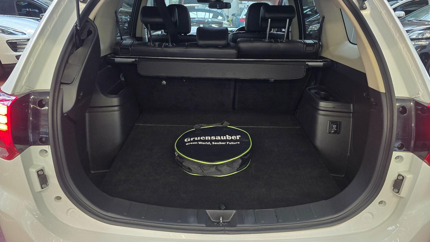 Used Mitsubishi Outlander 2017 for sale - 77695977: Photo 29