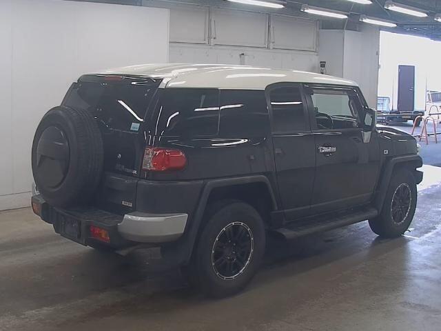 Used Toyota FJ Cruiser for sale - 78158293: Photo 4