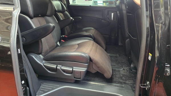 Used Nissan Elgrand 2024 for sale - 76159053: Photo 10