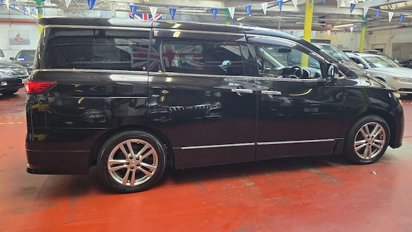 Used Nissan Elgrand 2024 for sale - 76159053: Photo 28