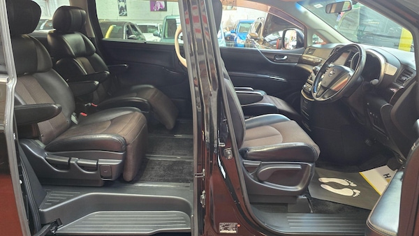 Used Nissan Elgrand 2024 for sale - 76159053: Photo 8