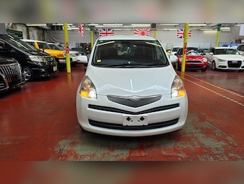 Used Toyota Yaris Verso 2010 for sale - 75364229: Photo