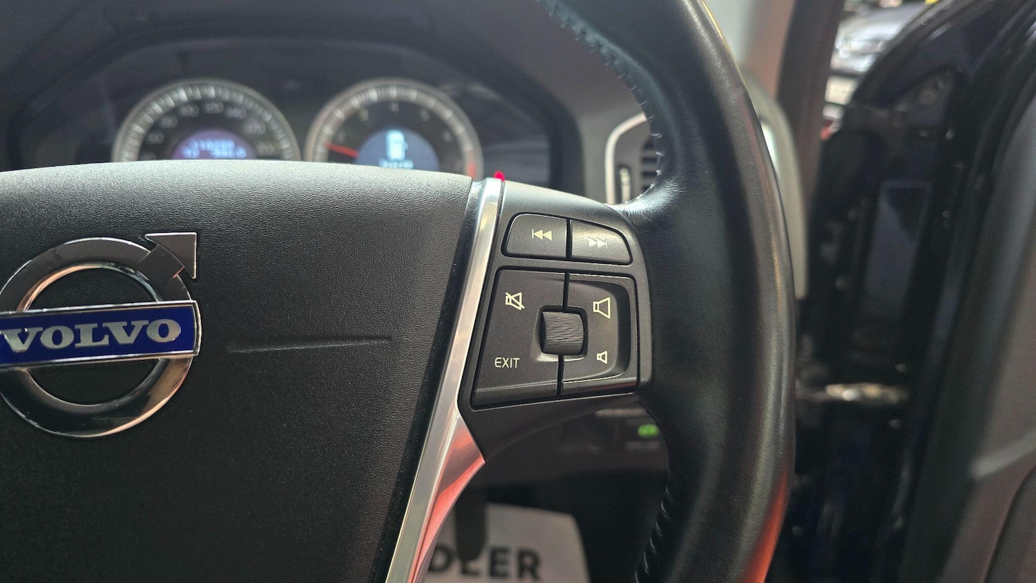 Used Volvo V60 for sale - 76083904: Photo 12