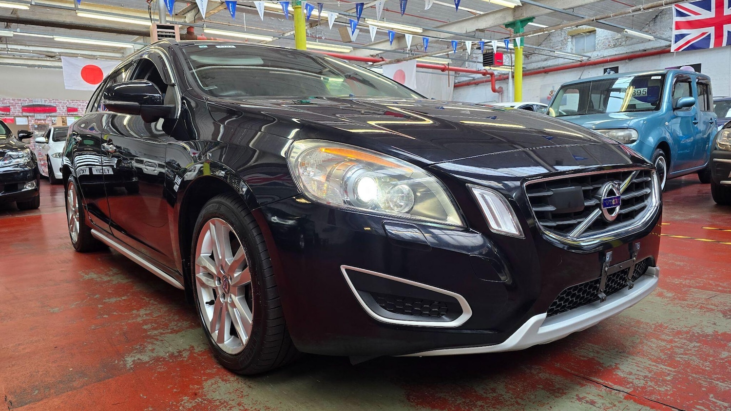 Used Volvo V60 for sale - 76083904: Photo 3