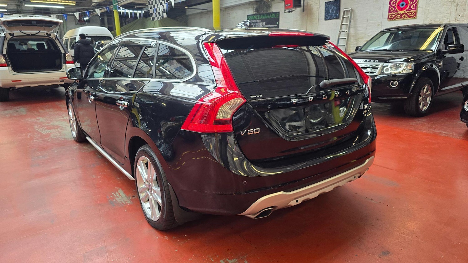 Used Volvo V60 for sale - 76083904: Photo 38