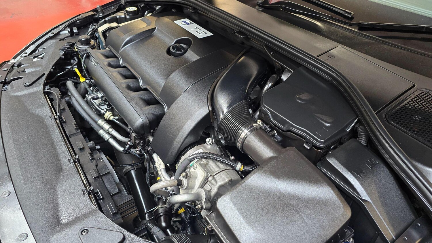 Used Volvo V60 for sale - 76083904: Photo 40