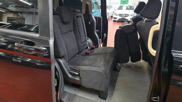 Used Honda Stepwagon 2022 for sale - 76294899: Photo 14