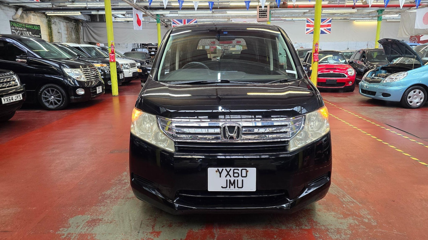 Used Honda Stepwagon 2022 for sale - 76294899: Photo 2