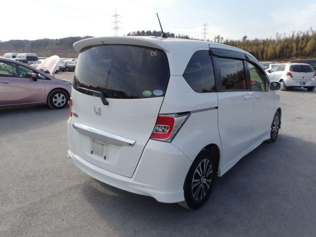 Used Honda Freed for sale - 77722866: Photo 2