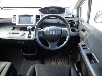 Used Honda Freed 2014 for sale - 77722866: Photo