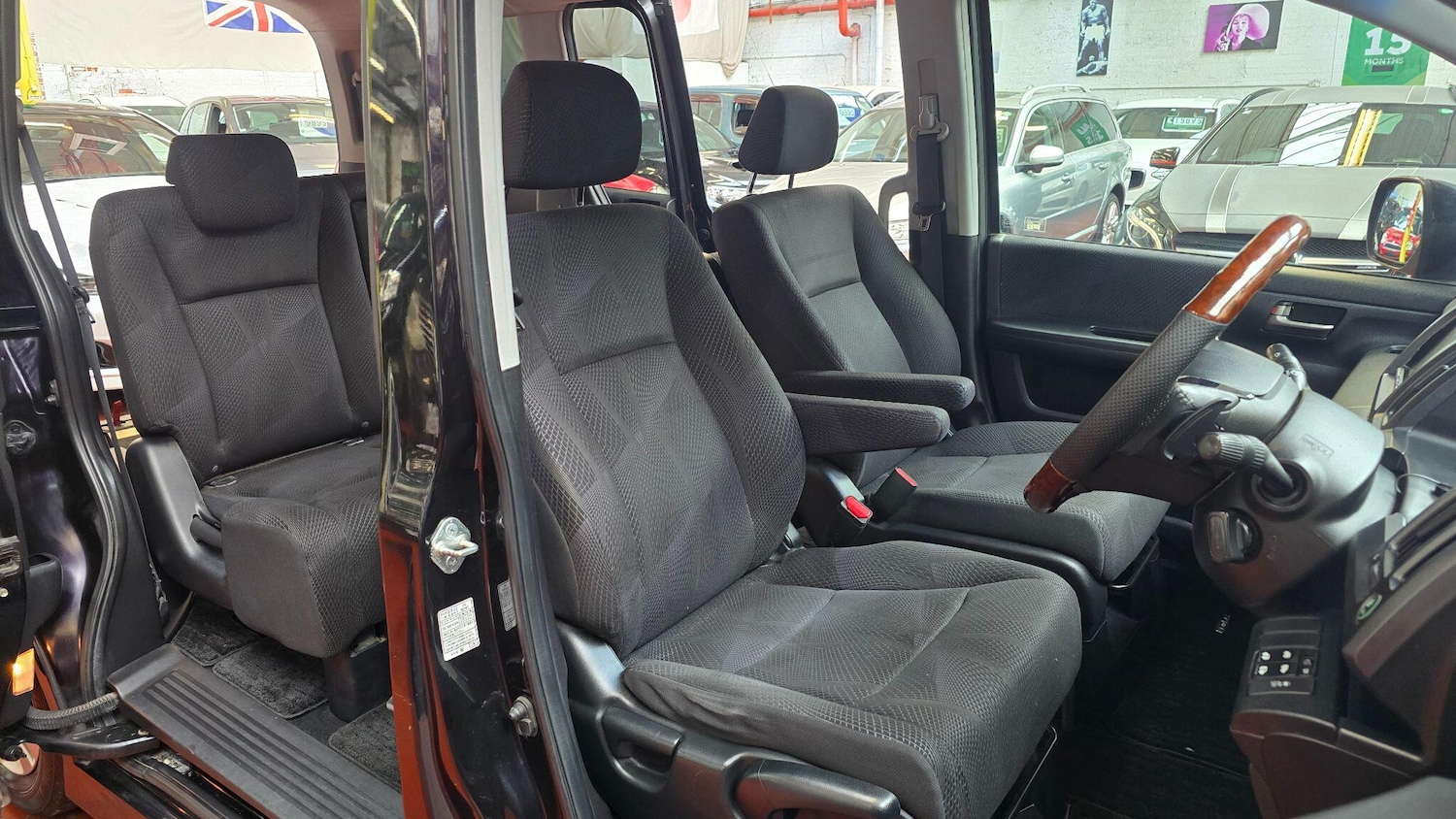 Used Honda Stepwagon 2012 for sale - 76295213: Photo 13