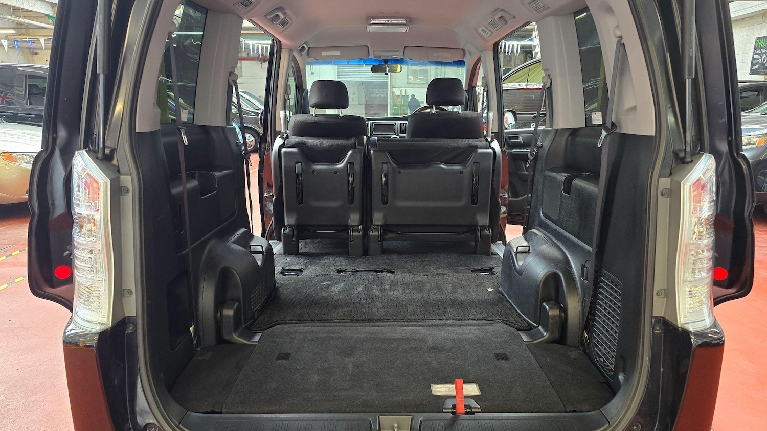 Used Honda Stepwagon 2012 for sale - 76295213: Photo 14