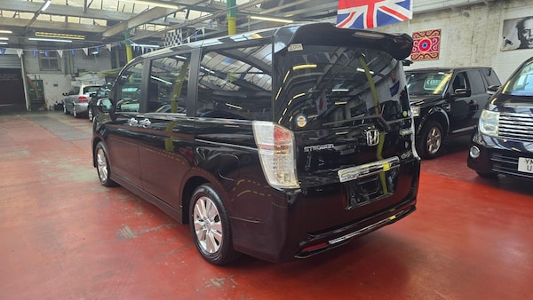 Used Honda Stepwagon for sale - 76295213: Photo 32