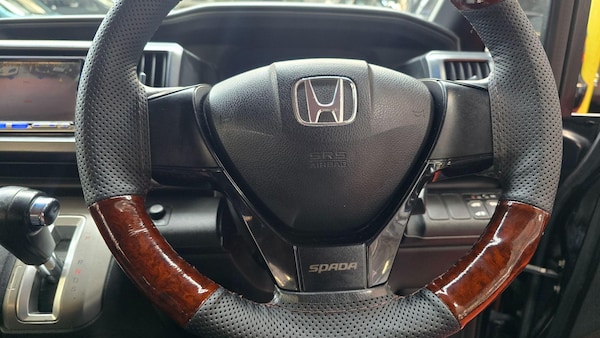 Used Honda Stepwagon for sale - 76295213: Photo 9