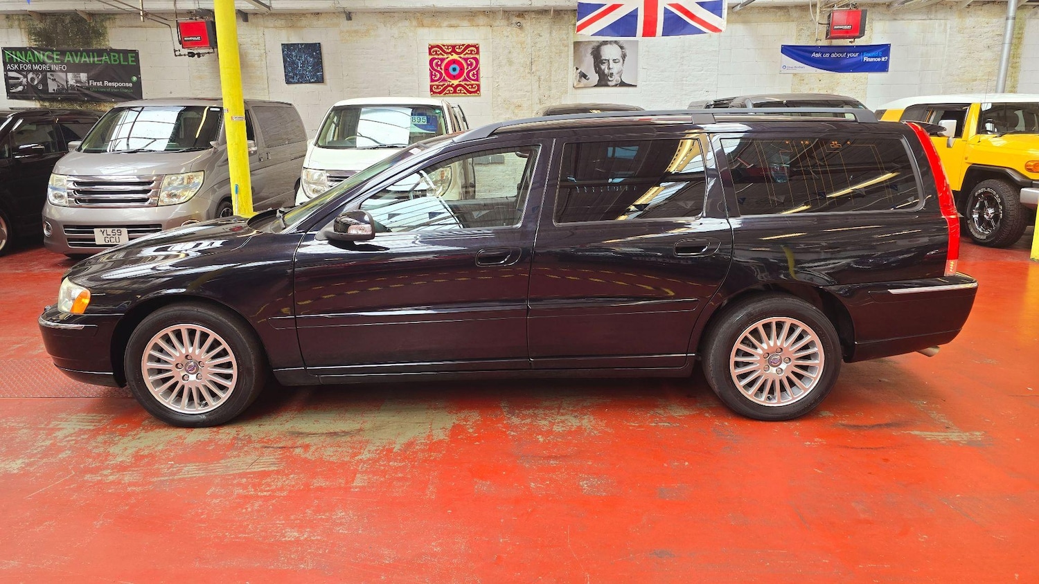 Used Volvo V70 2025 for sale - 76498587: Photo 25