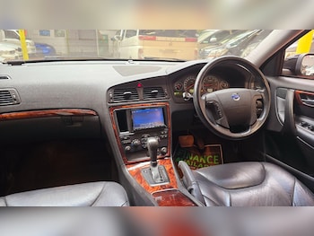 Used Volvo V70 2007 for sale - 76498587: Photo