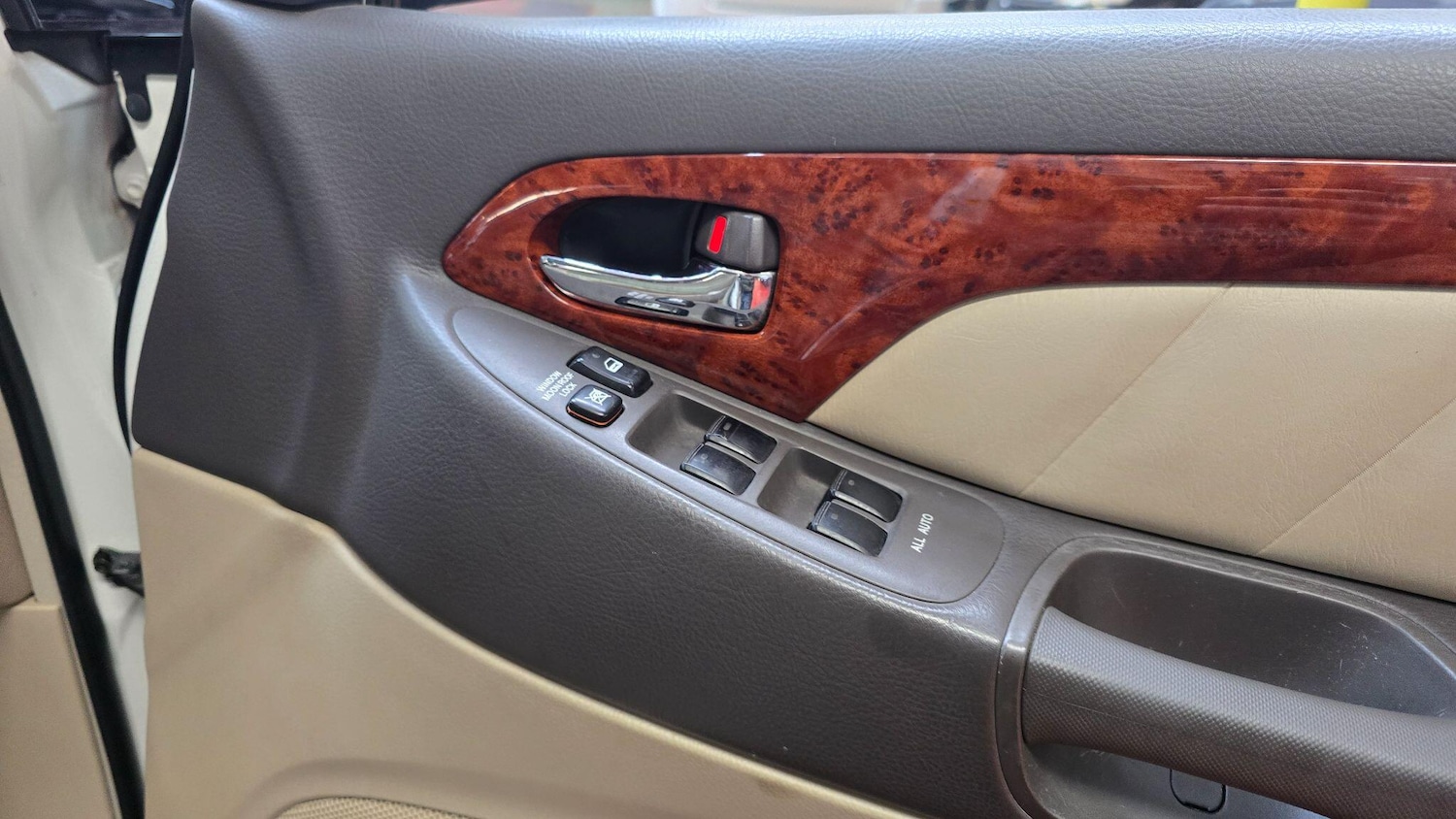 Used Toyota Alphard 2021 for sale - 76990324: Photo 16