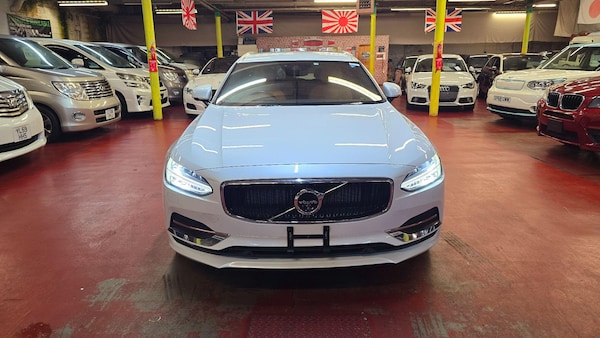 Used Volvo V90 for sale - 73074227: Photo 2