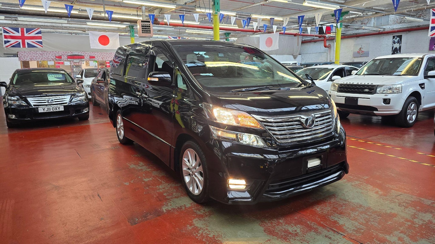 Used Toyota Vellfire 2025 for sale - 77109506: Photo 2