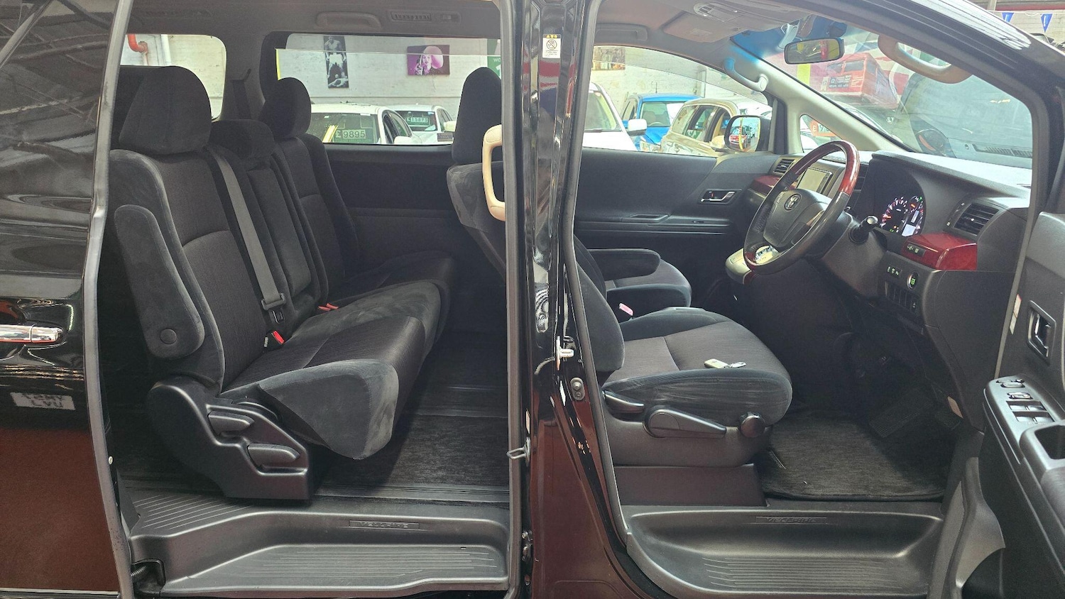 Used Toyota Vellfire 2025 for sale - 77109506: Photo 7